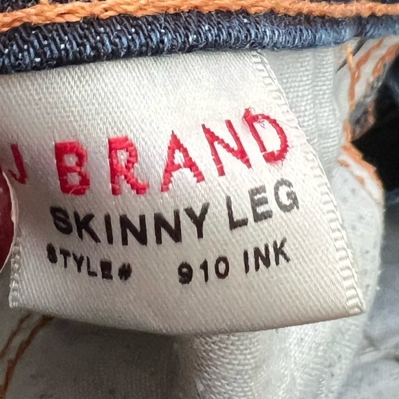 J Brand Skinny Leg Women’s Style 910 Ink Distressed Size 29 - Picture 5 of 8